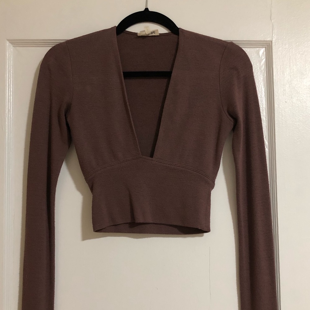 Aritzia Wilfred Free Plunge Top